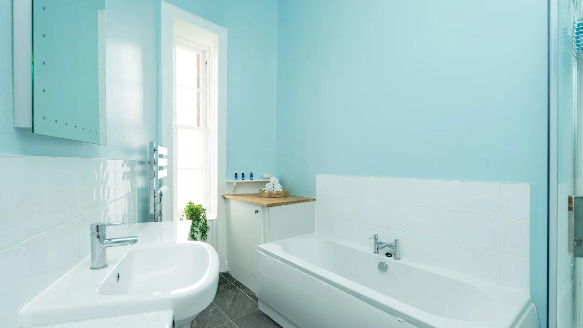 Stylish 3 Bed New Town Apartment - Traquair Édimbourg